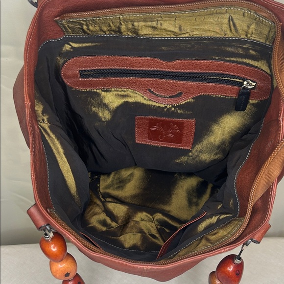 Chic Brown Leather Shoulder Bag with Beaded Handles‎ - Picture 9 of 14